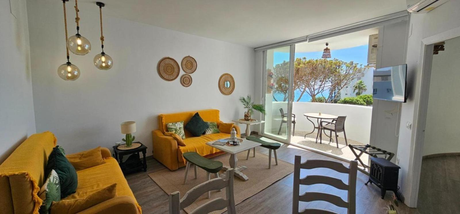 Beachfront Apartment In Calahonda MIJAS COSTA Eksteriør bilde